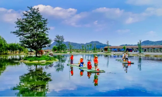 成都市彭州市龙门山镇渔江楠村